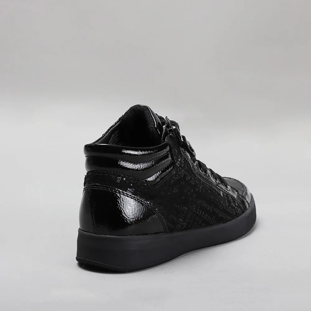 Stylish Black Sneaker