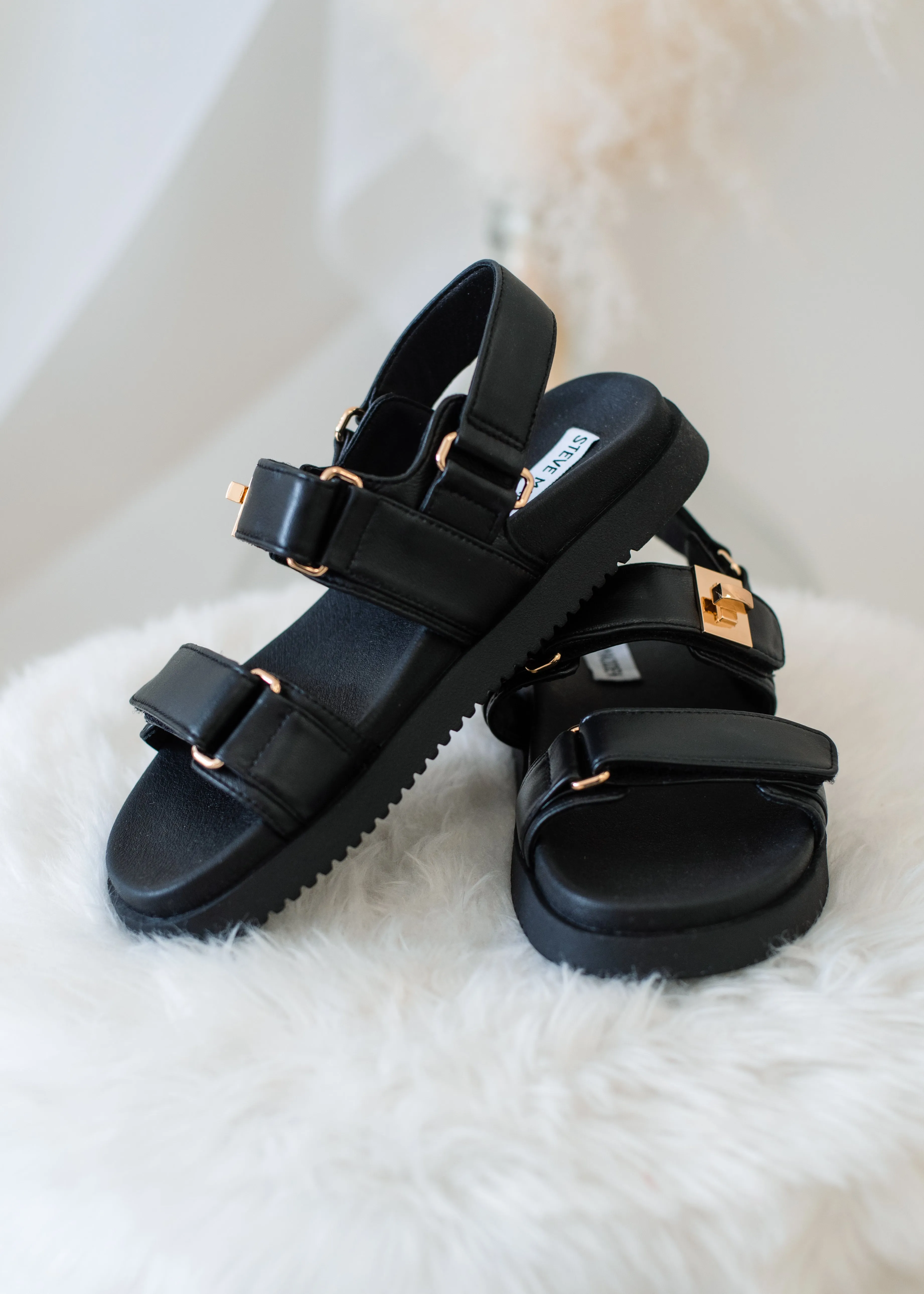 The Stylish Mona Sandal