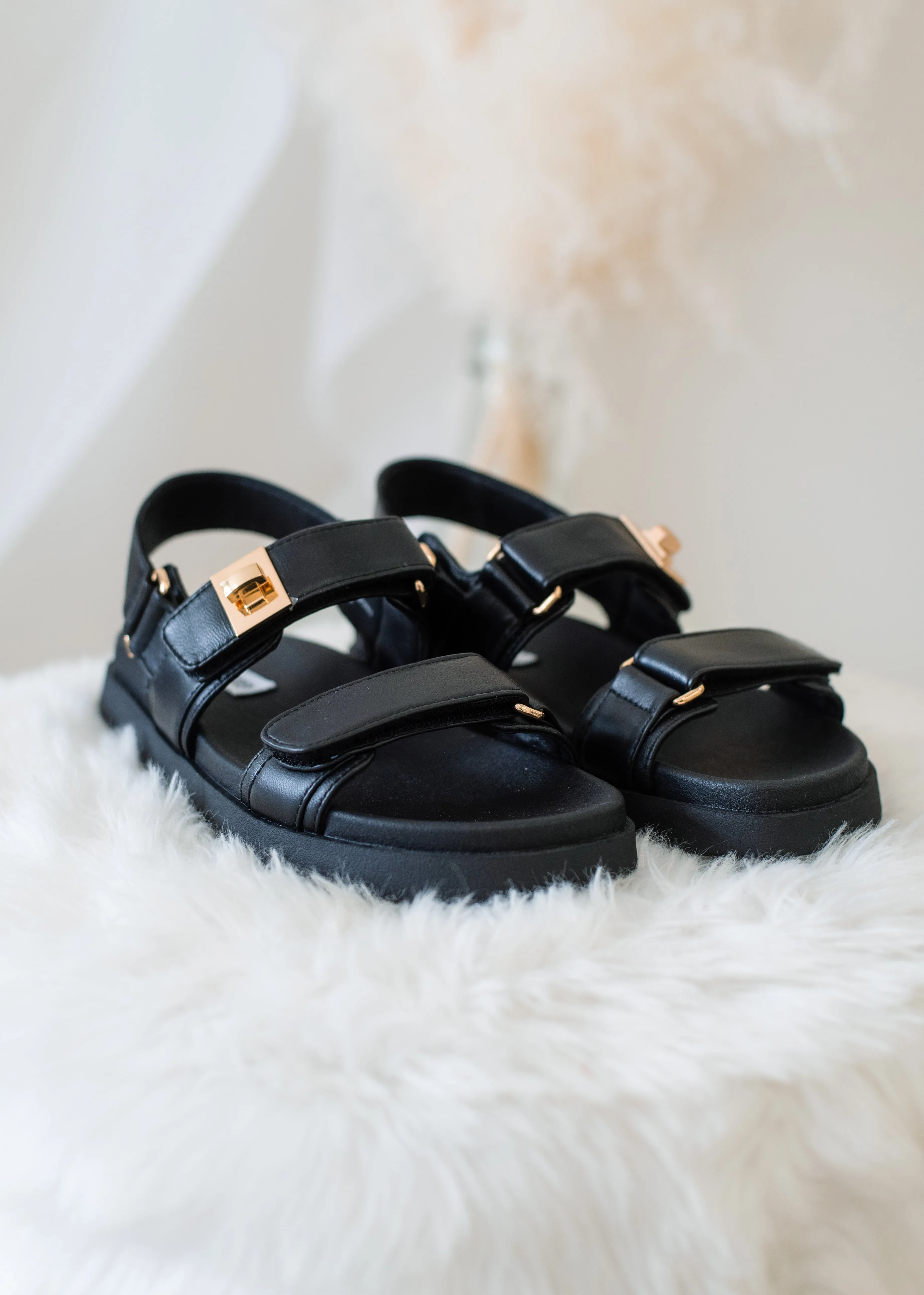 The Stylish Mona Sandal