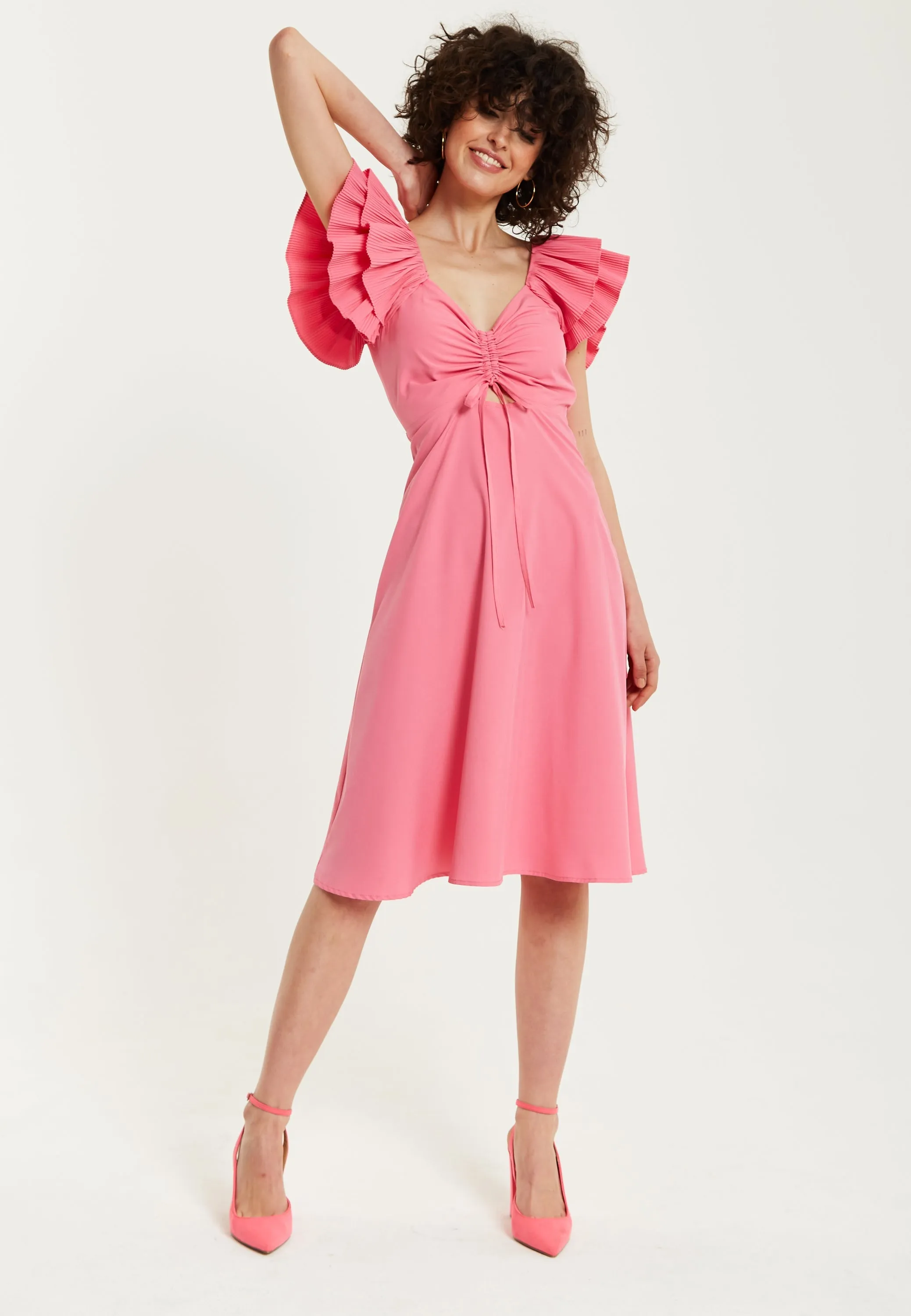 Feminine Liquorish Frill Sleeves Midi In Pink With Ruching Front