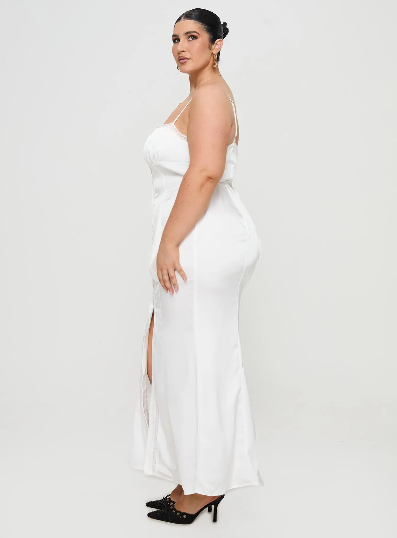 White Curve Ematie Maxi Dress