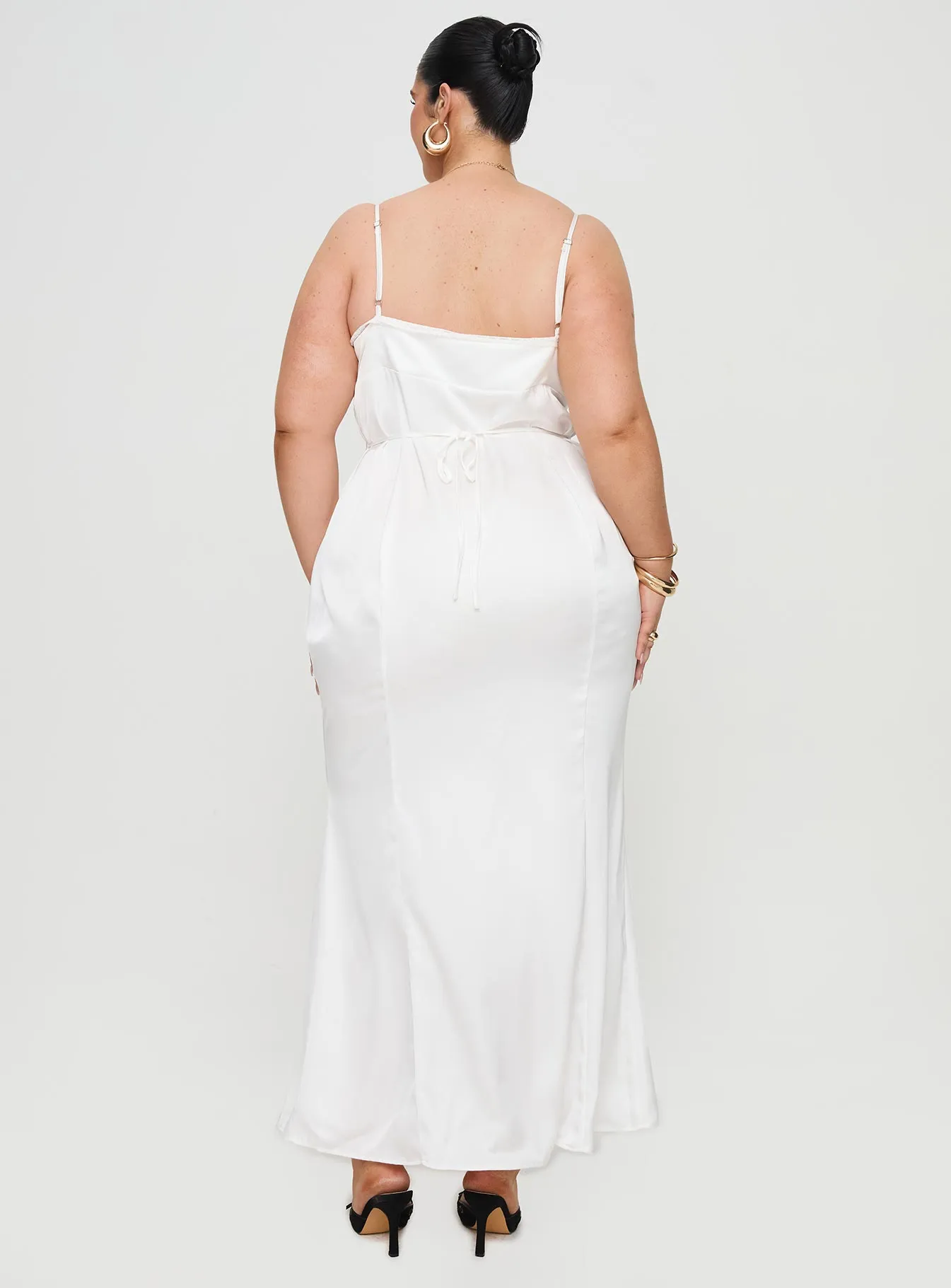 White Curve Ematie Maxi Dress