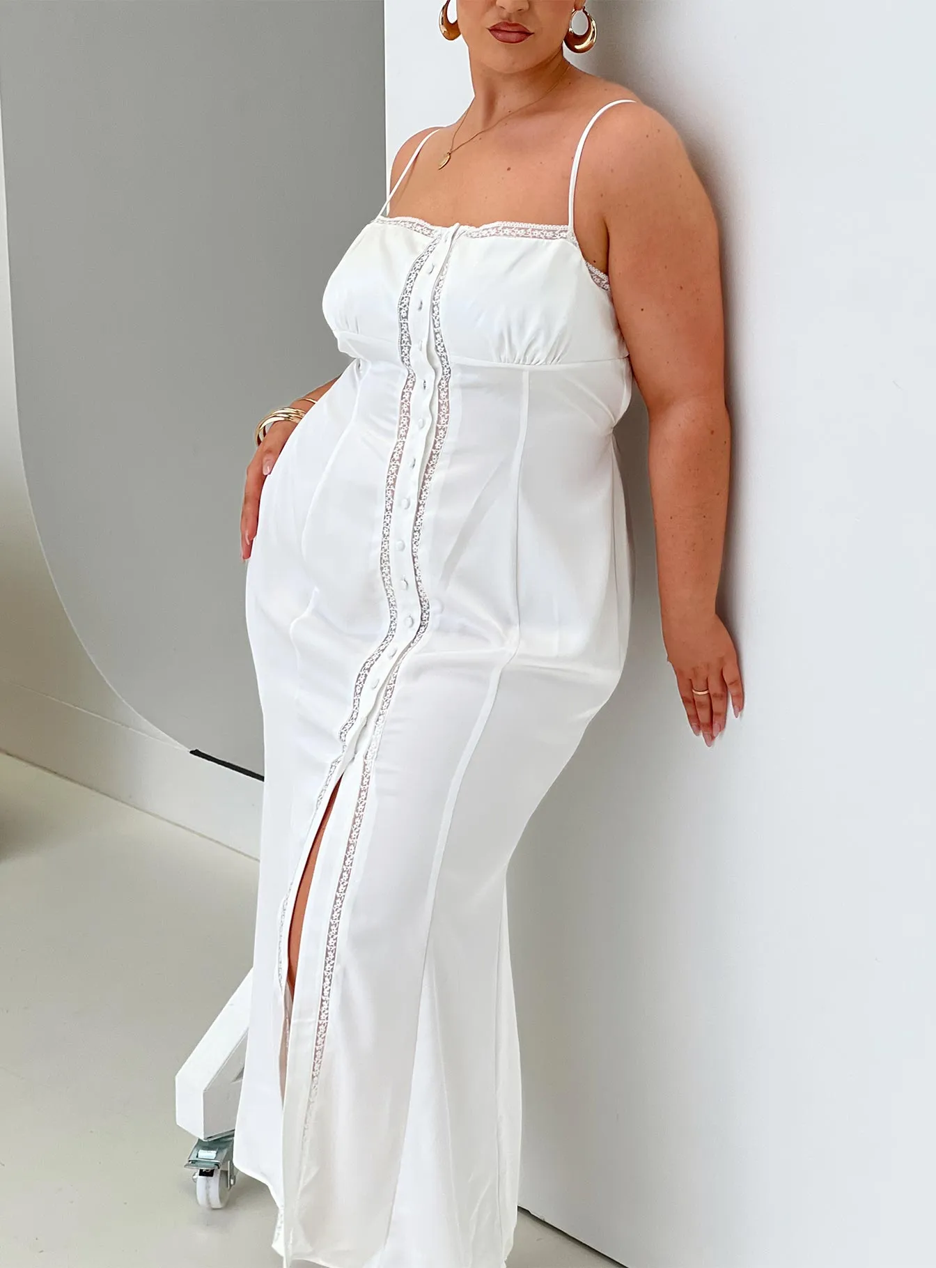 White Curve Ematie Maxi Dress